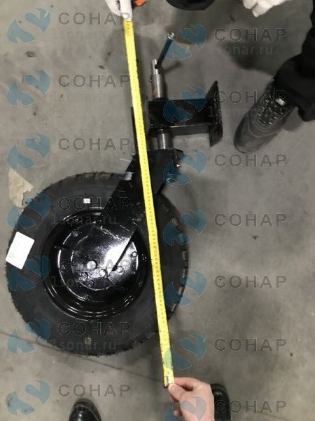 изображение Стойка опорная с колесом 5.00х10 в комп. с регул. винтом () от компании Сонар